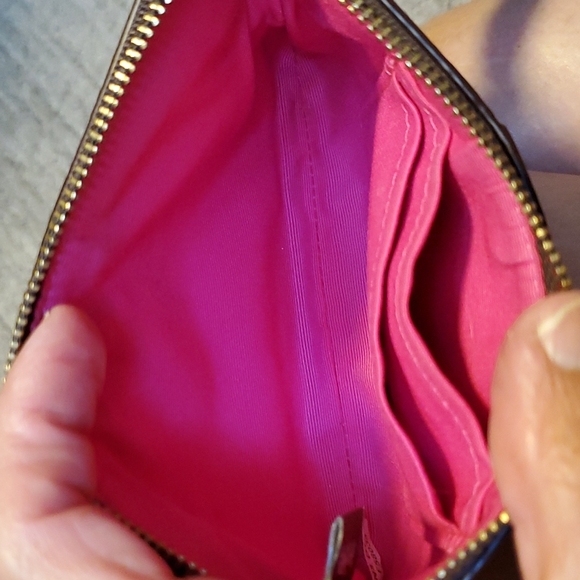 Coach wristlet - Picture 3 of 3